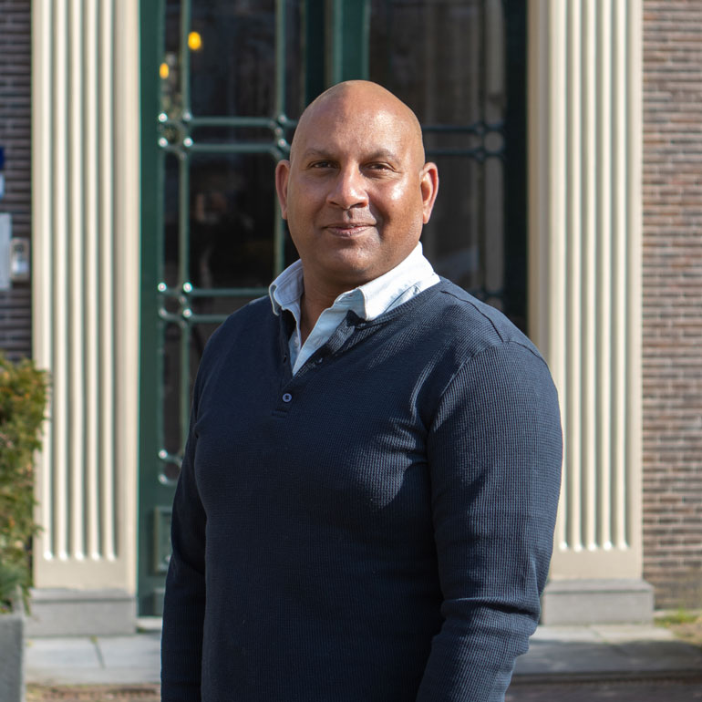 Suren van der Leeuw